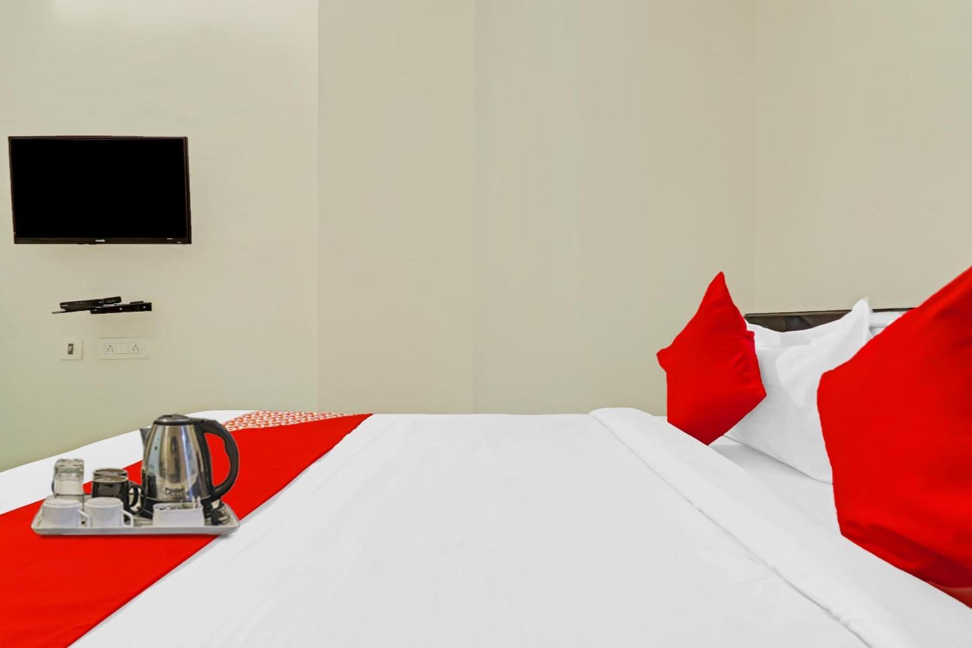 Oyo Happy Stay Hotels Hyderabad Luaran gambar