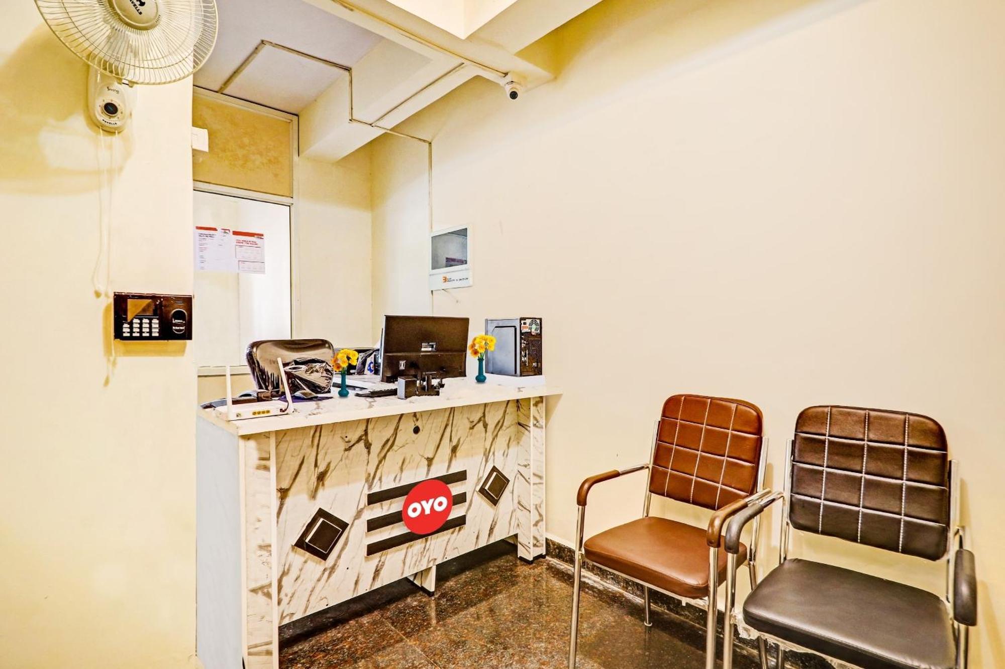Oyo Happy Stay Hotels Hyderabad Luaran gambar