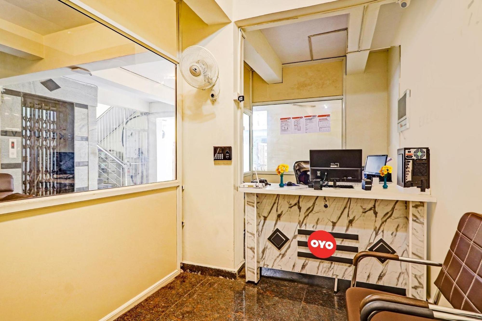 Oyo Happy Stay Hotels Hyderabad Luaran gambar
